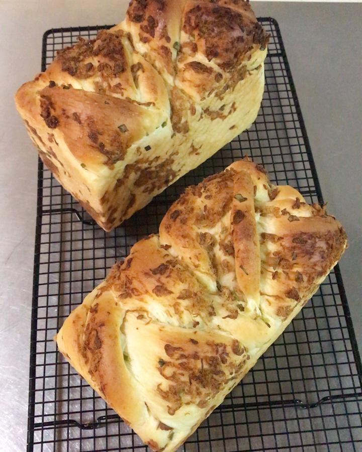 料多多系列---肉松吐司