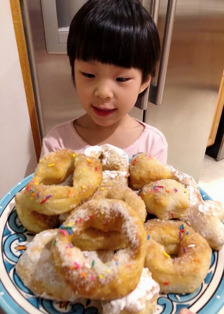 美式甜甜圈