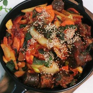 순대볶음韩式辣炒米肠家常下酒菜的做法