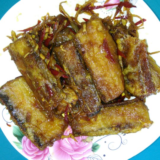 脆皮五香炸带鱼