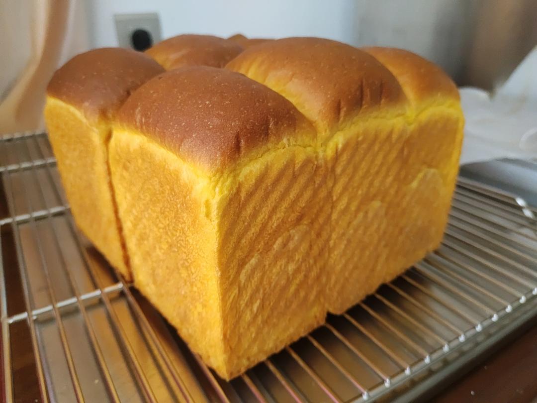软绵香醇的南瓜吐司