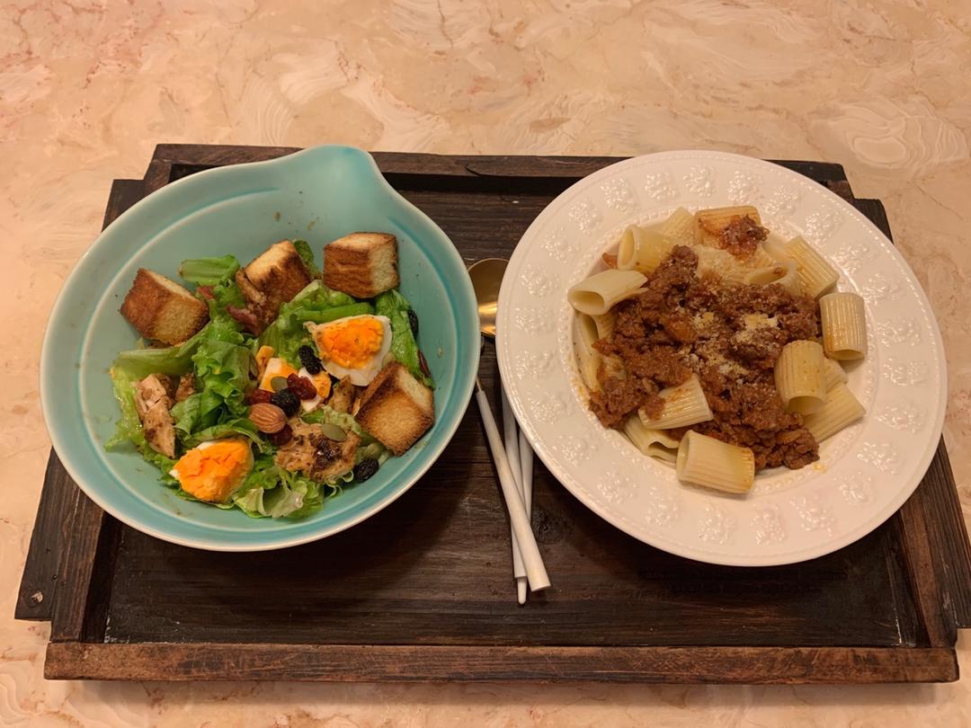 （完胜必胜客的）番茄肉酱意大利面～