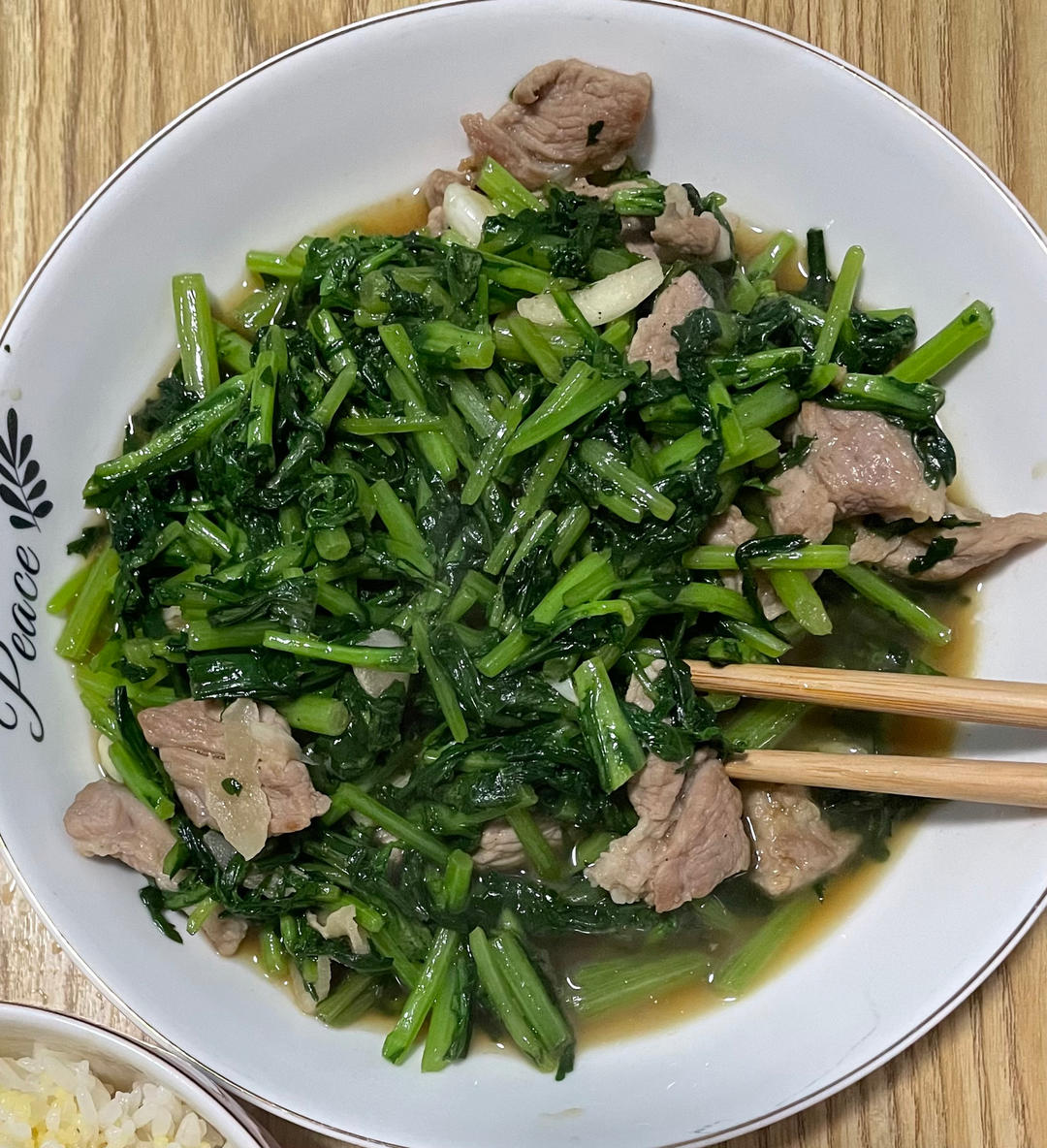 茼蒿炒肉