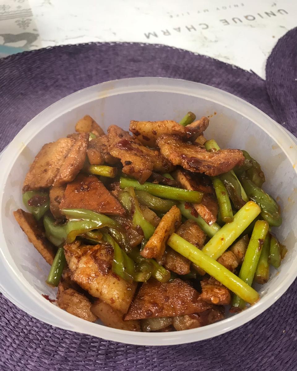 年夜饭必做-蒜苗回锅肉