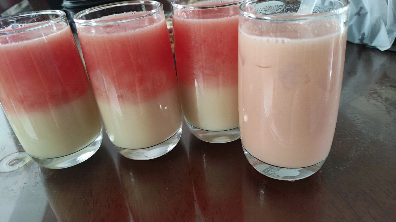 ​红西柚＋养乐多，简单好喝的做法！快来喝杯红西柚益生菌，倾心一夏❤️