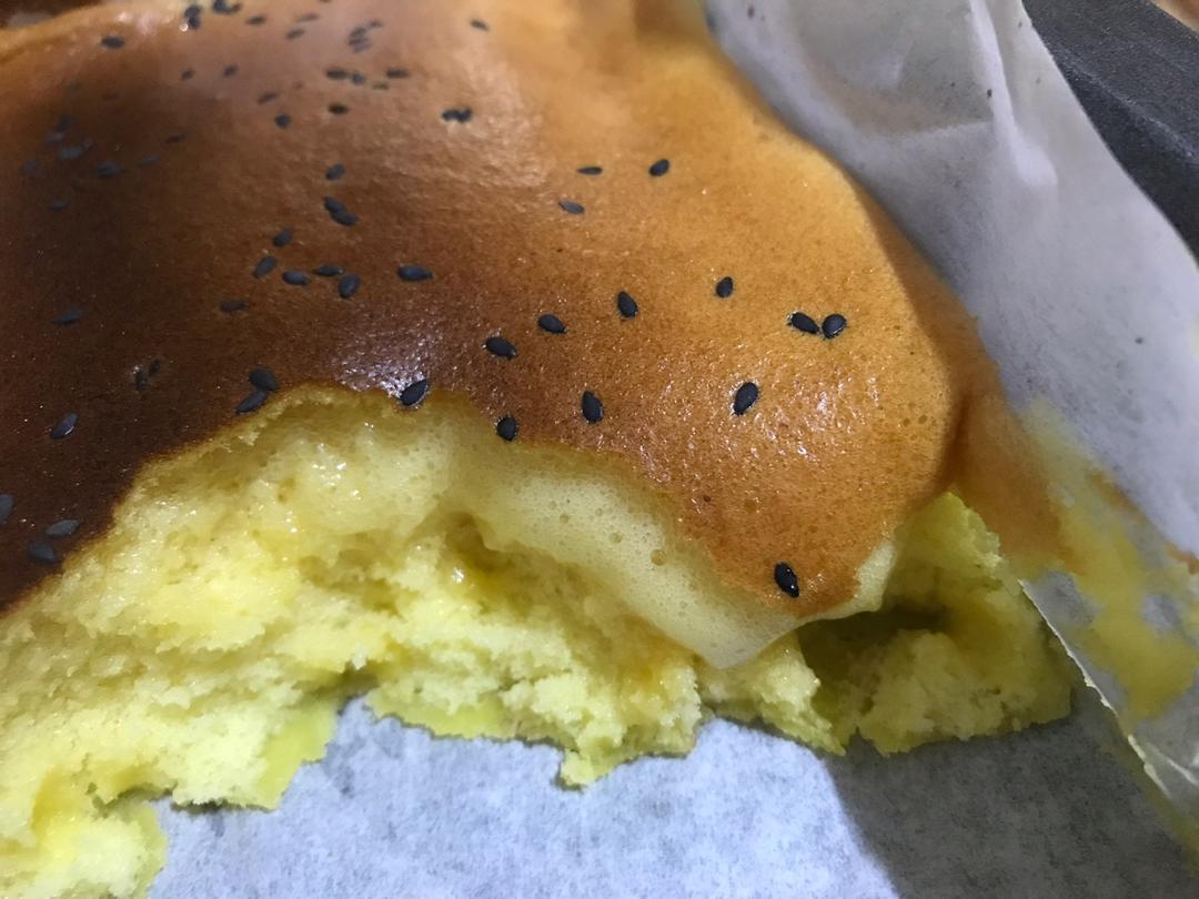 疯狂蜂蜜熔岩蛋糕——只需4种材料的热门甜品
★经典配方★