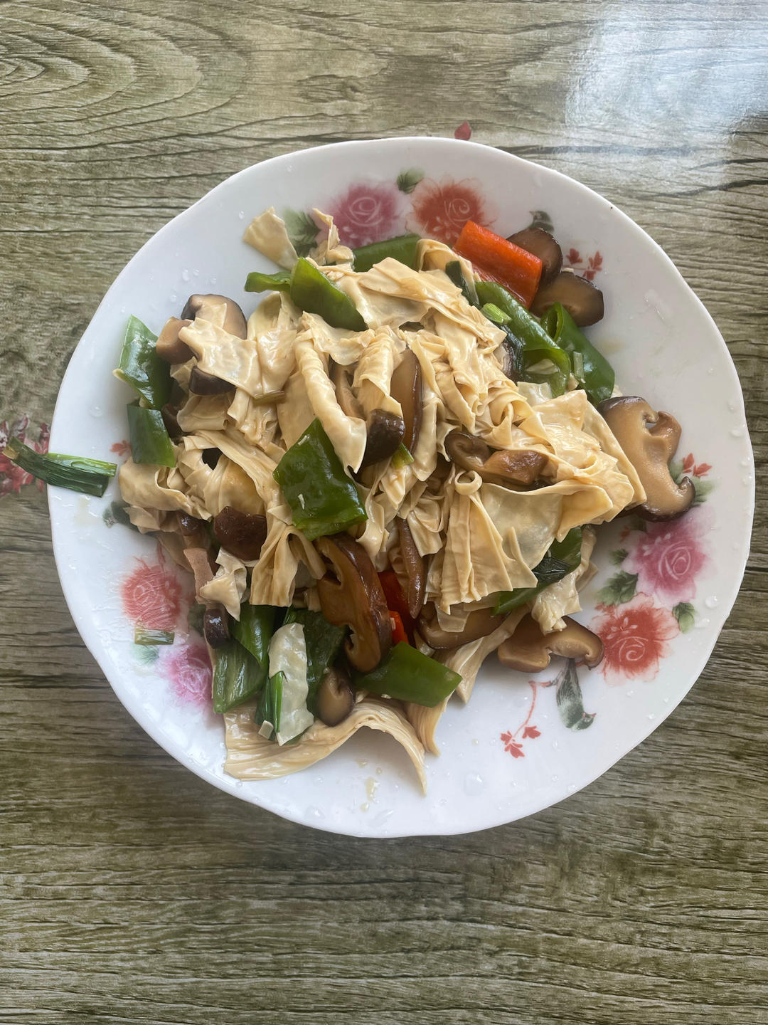 腐竹烧香菇