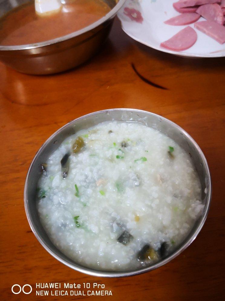十五分钟快手之香滑皮蛋瘦肉粥(附五分钟电饭煲电压力锅更快捷方法)
