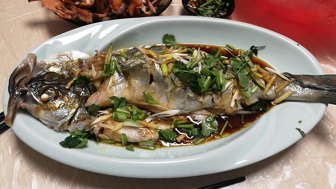 清蒸鲈鱼，三步搞定！