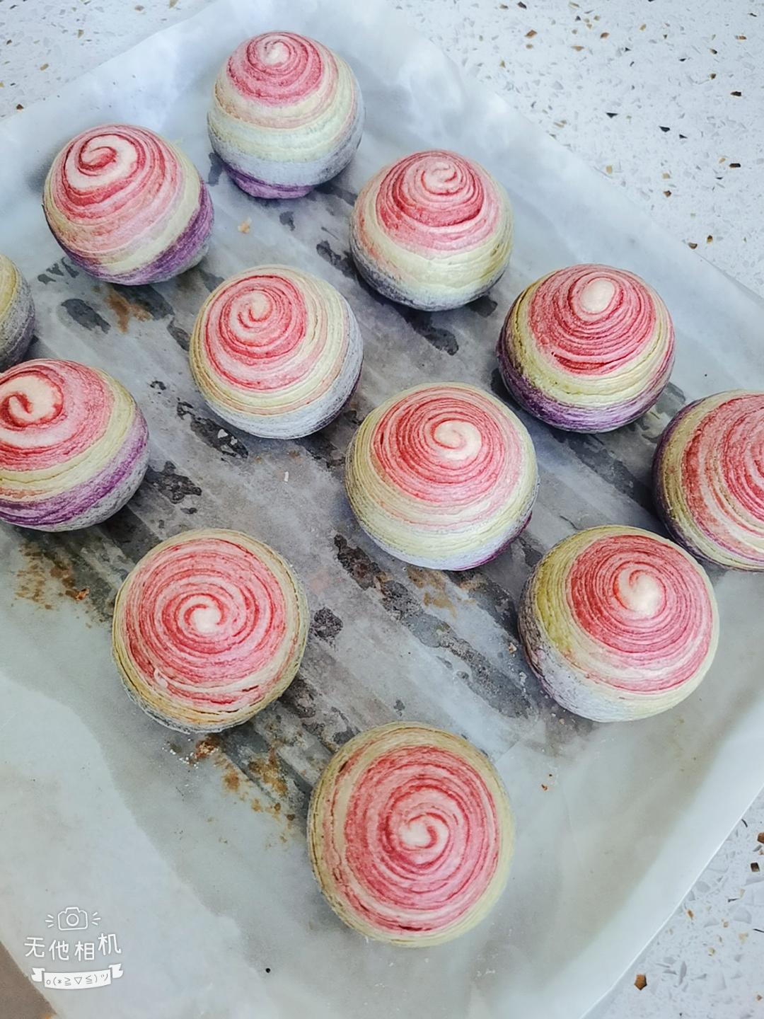 彩虹渐变蛋黄酥（无需揉出膜）