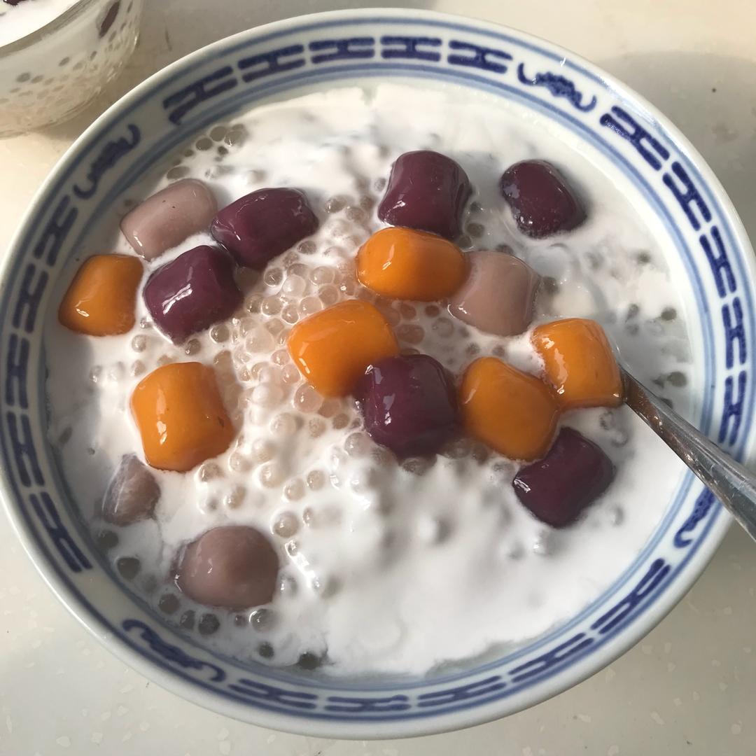 芋圆芒果椰汁西米露