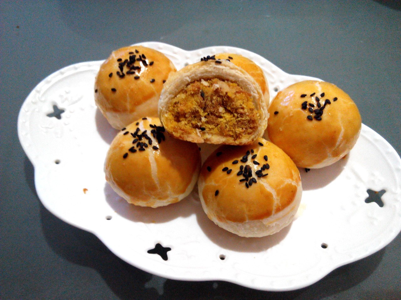 萱苏做的黄金肉松酥