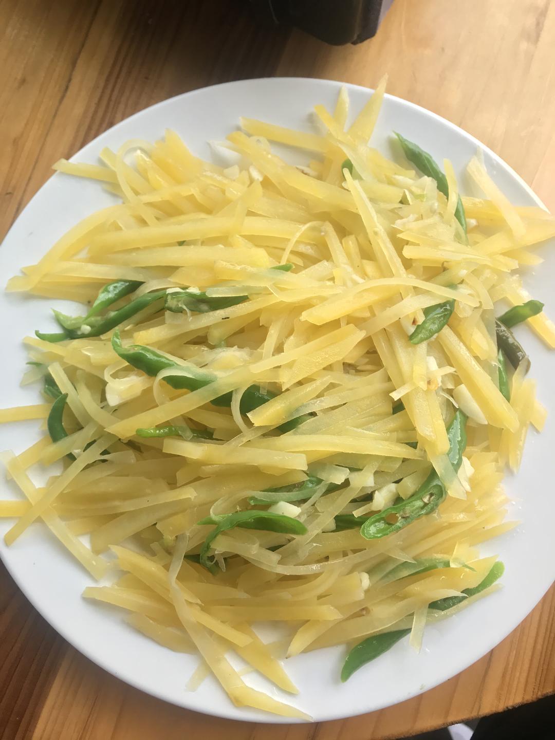 青椒炒土豆丝的做法