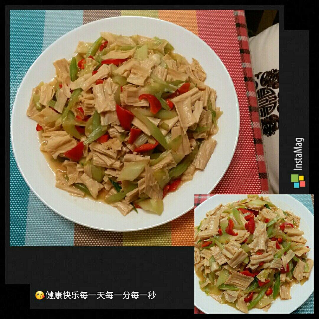 黄瓜炒腐竹