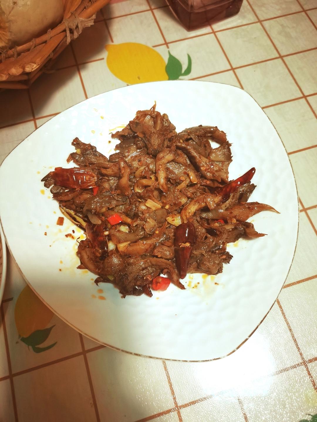 香辣过瘾！比烧烤还好吃的孜然蘑菇