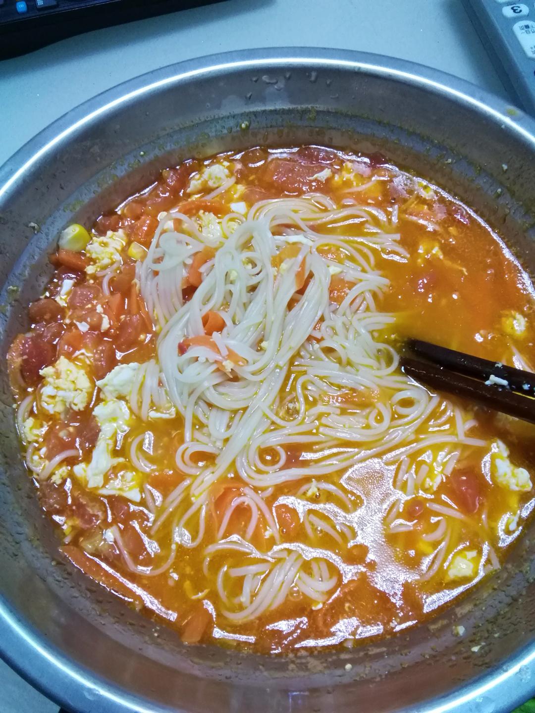 慧妃的梦想做的西红柿鸡蛋炝锅面