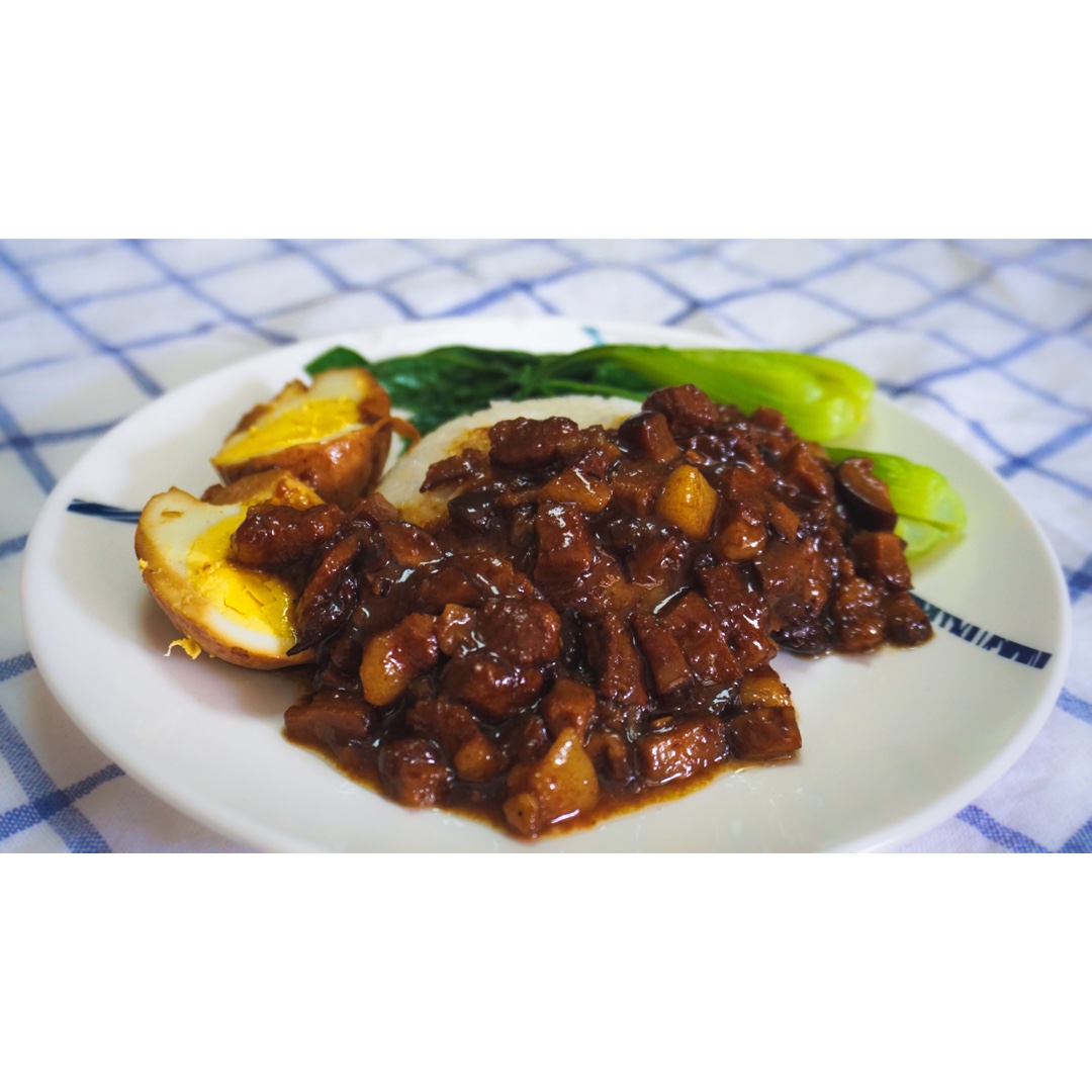 洋葱酥卤肉饭