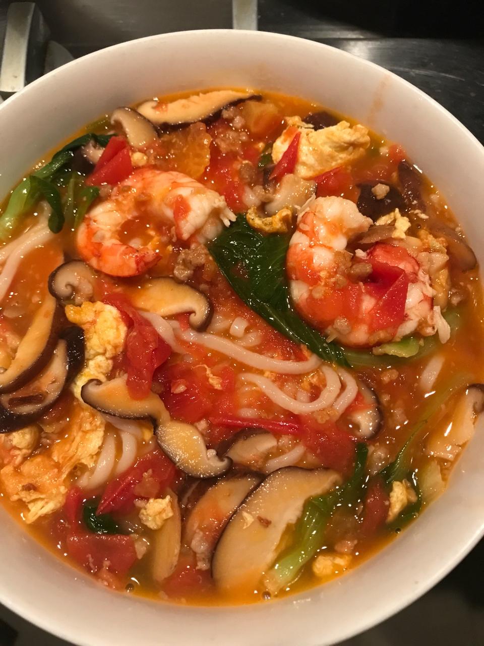 番茄鸡蛋虾仁面