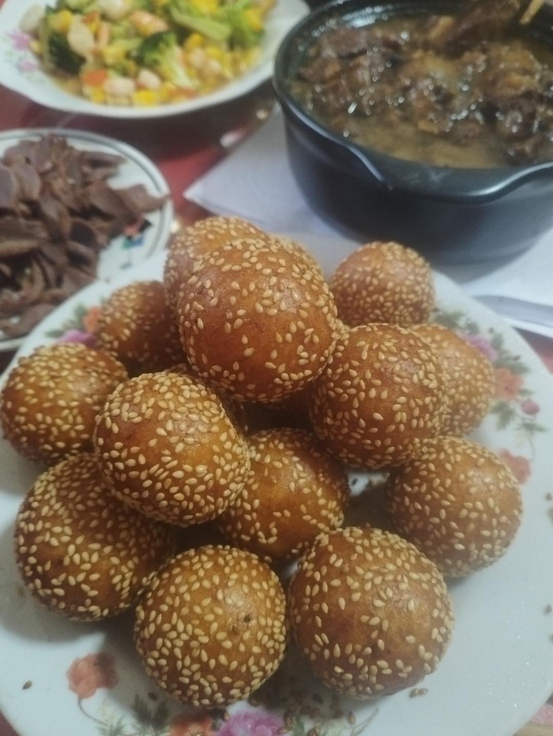 “南瓜芝麻球”聚餐必做小点心