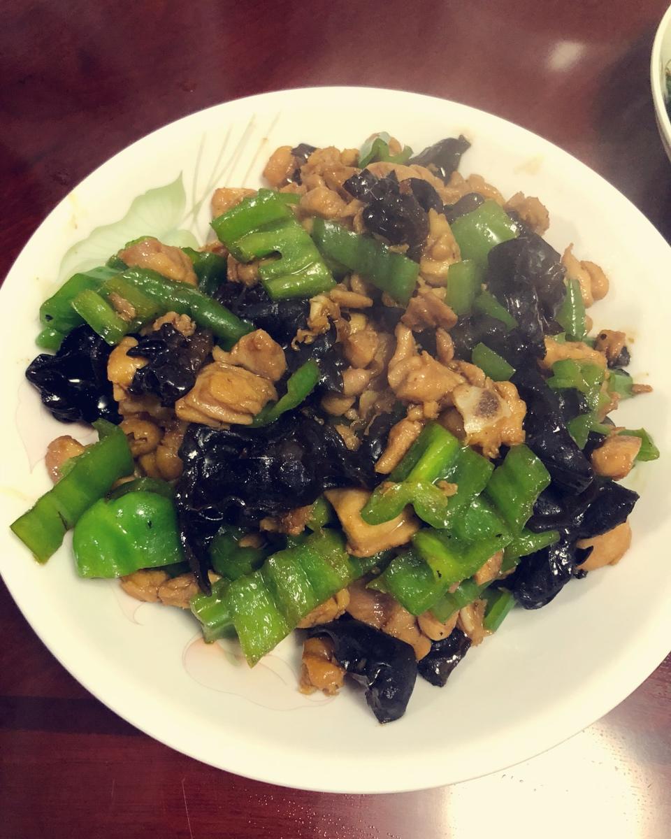 青椒炒鸡腿肉（大厨级别）