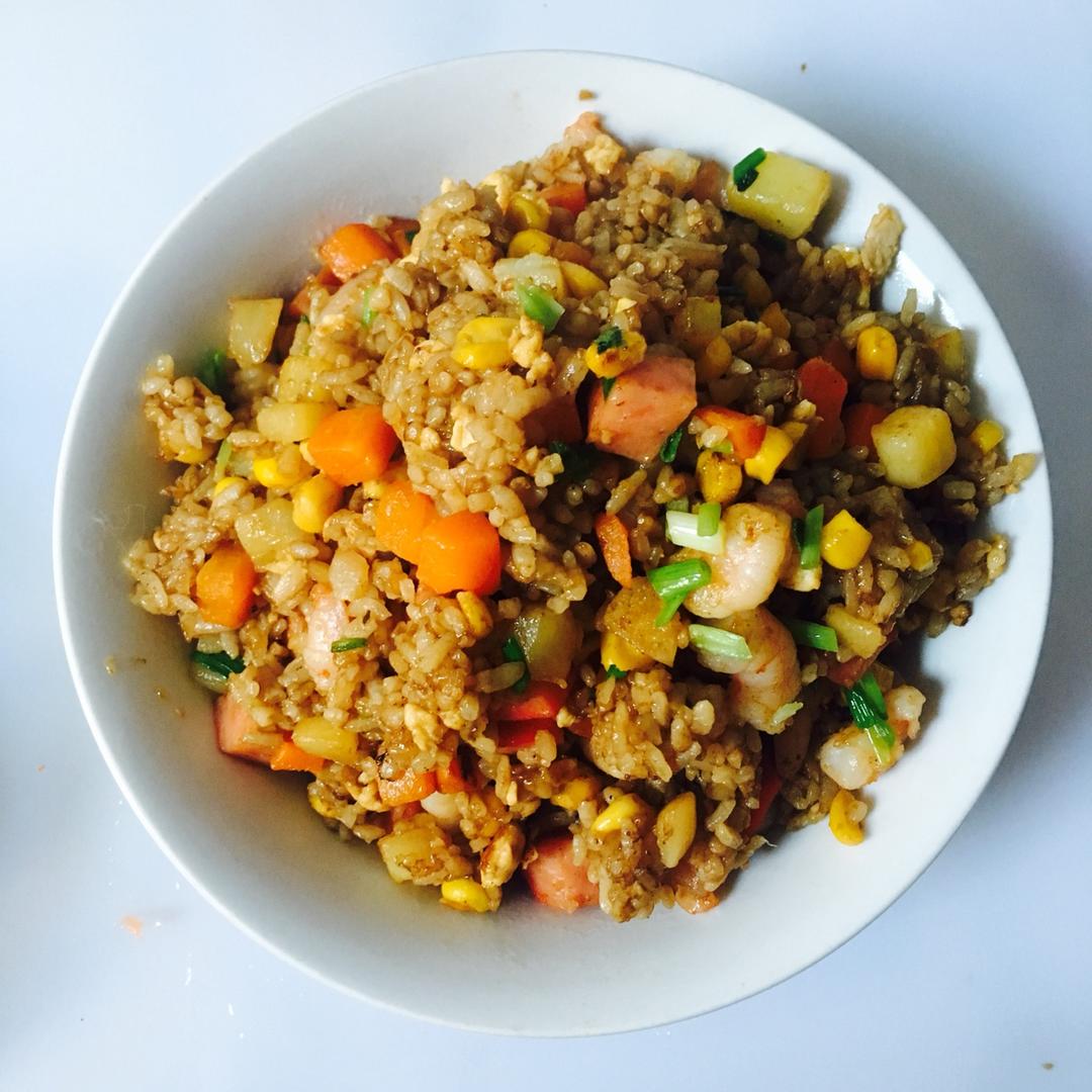 【鲜虾酱油炒饭】