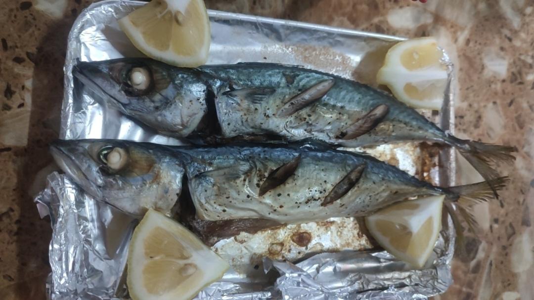 日本人教你做正宗料理之烤秋刀鱼