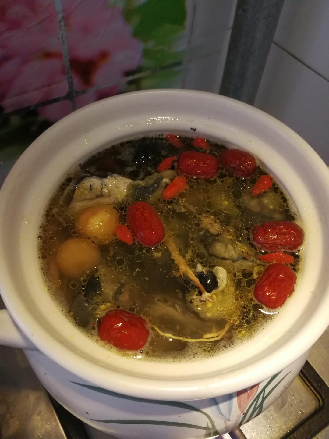 栗子乌鸡汤