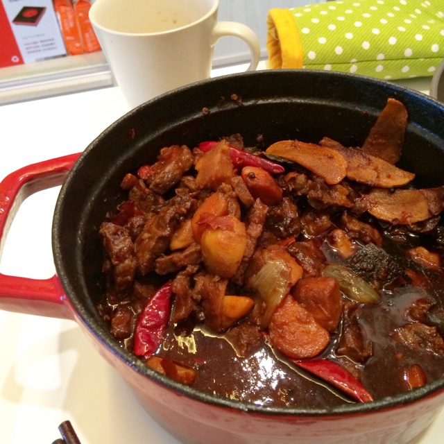 胡萝卜土豆烧牛腩
