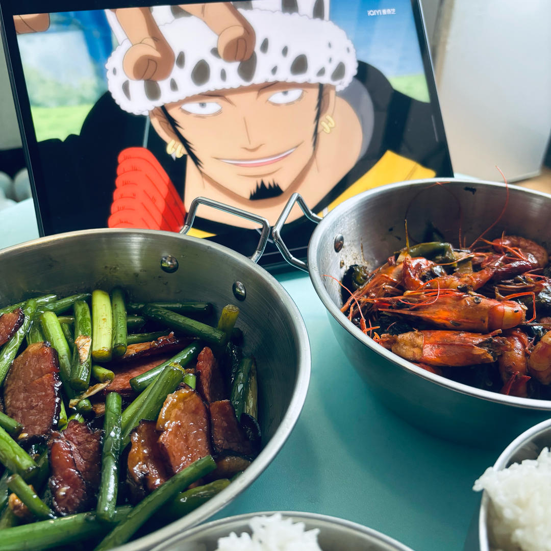 有年味儿的蒜苔炒腊肉