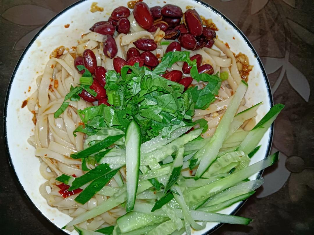 酸辣凉拌面