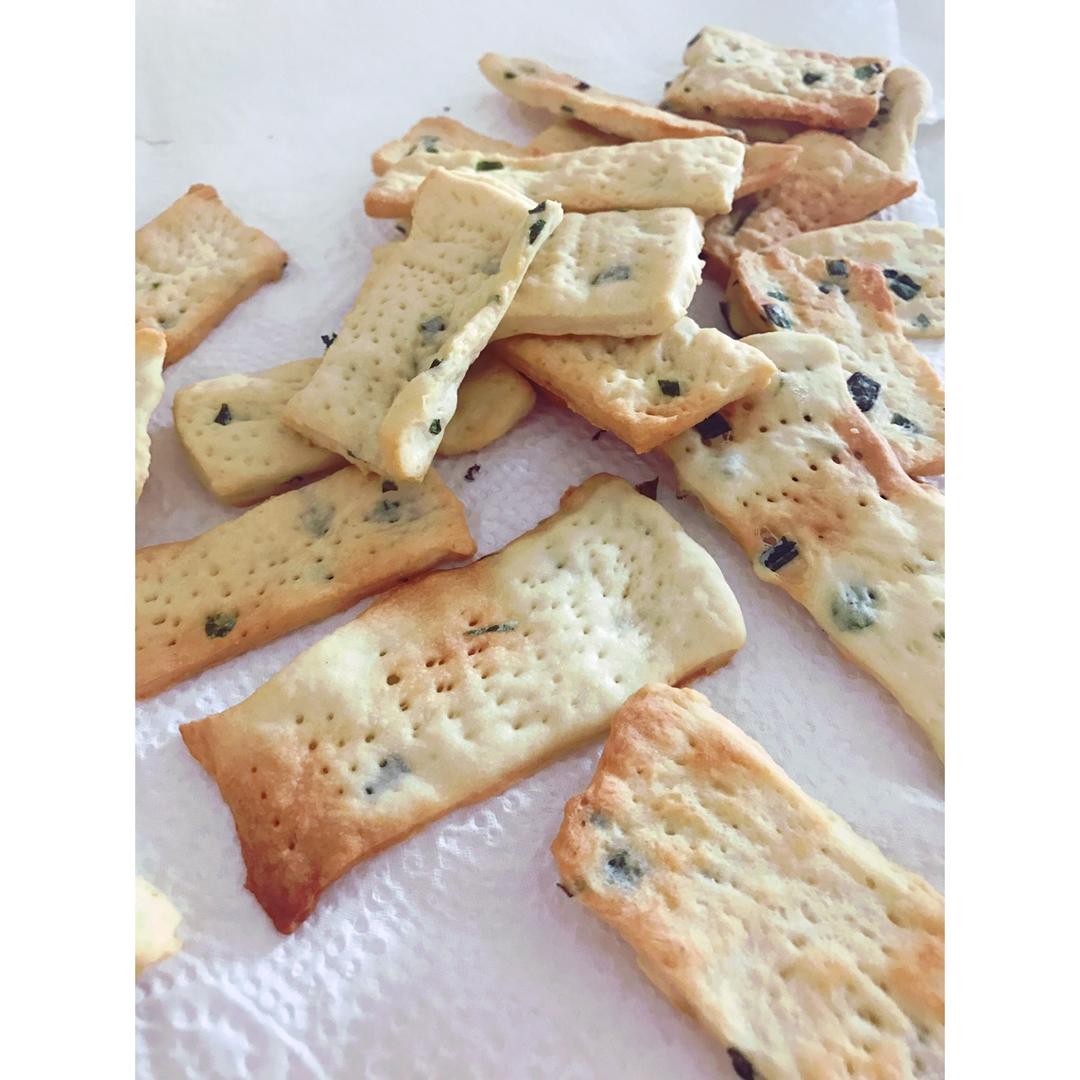 零经验也不怕：葱香苏打饼，据说好吃到六亲不认