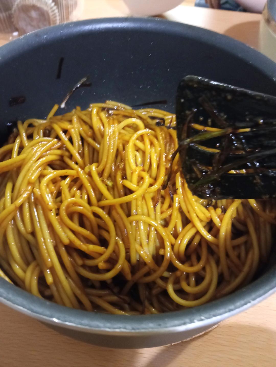 10分钟搞定的一碗葱油拌面