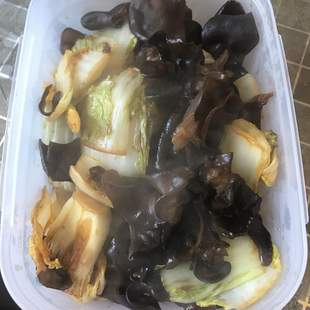 黑木耳娃娃菜