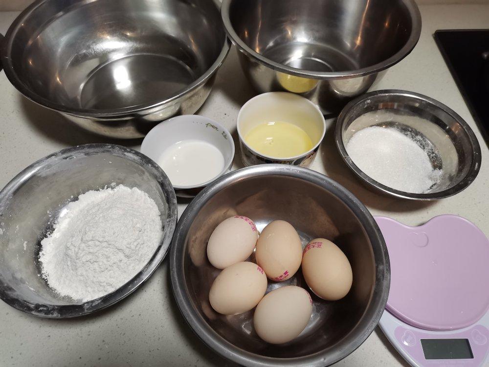 纸杯蛋糕 8寸戚风蛋糕的量