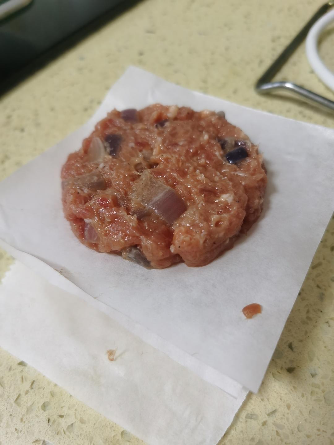 鲜嫩多汁牛肉饼