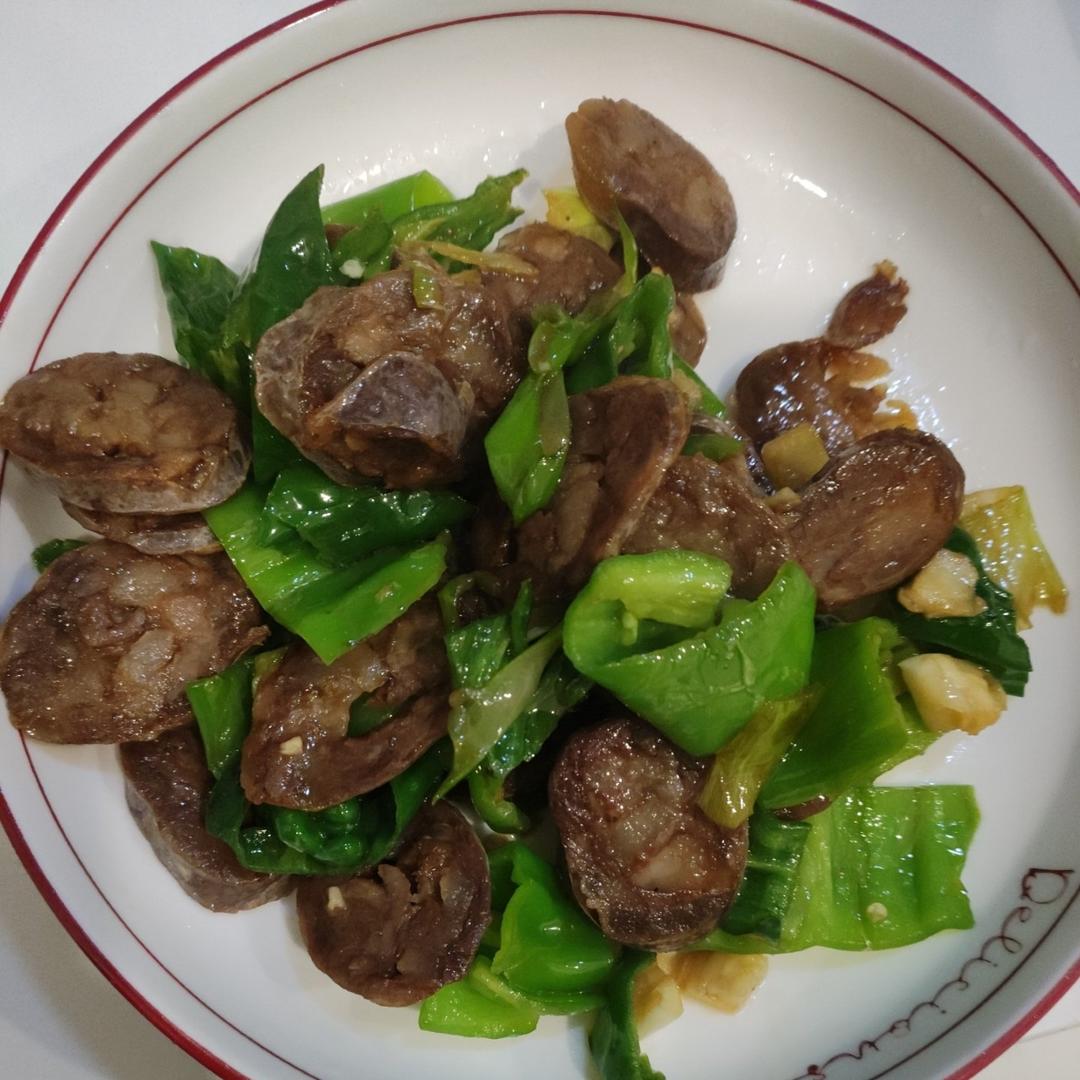 腊肠炒杭椒