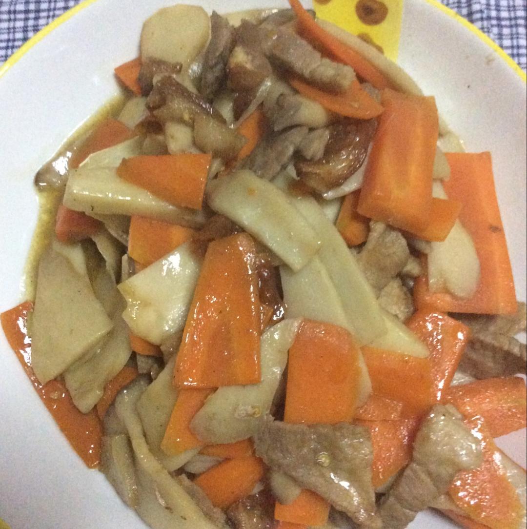 杏鲍菇炒肉片