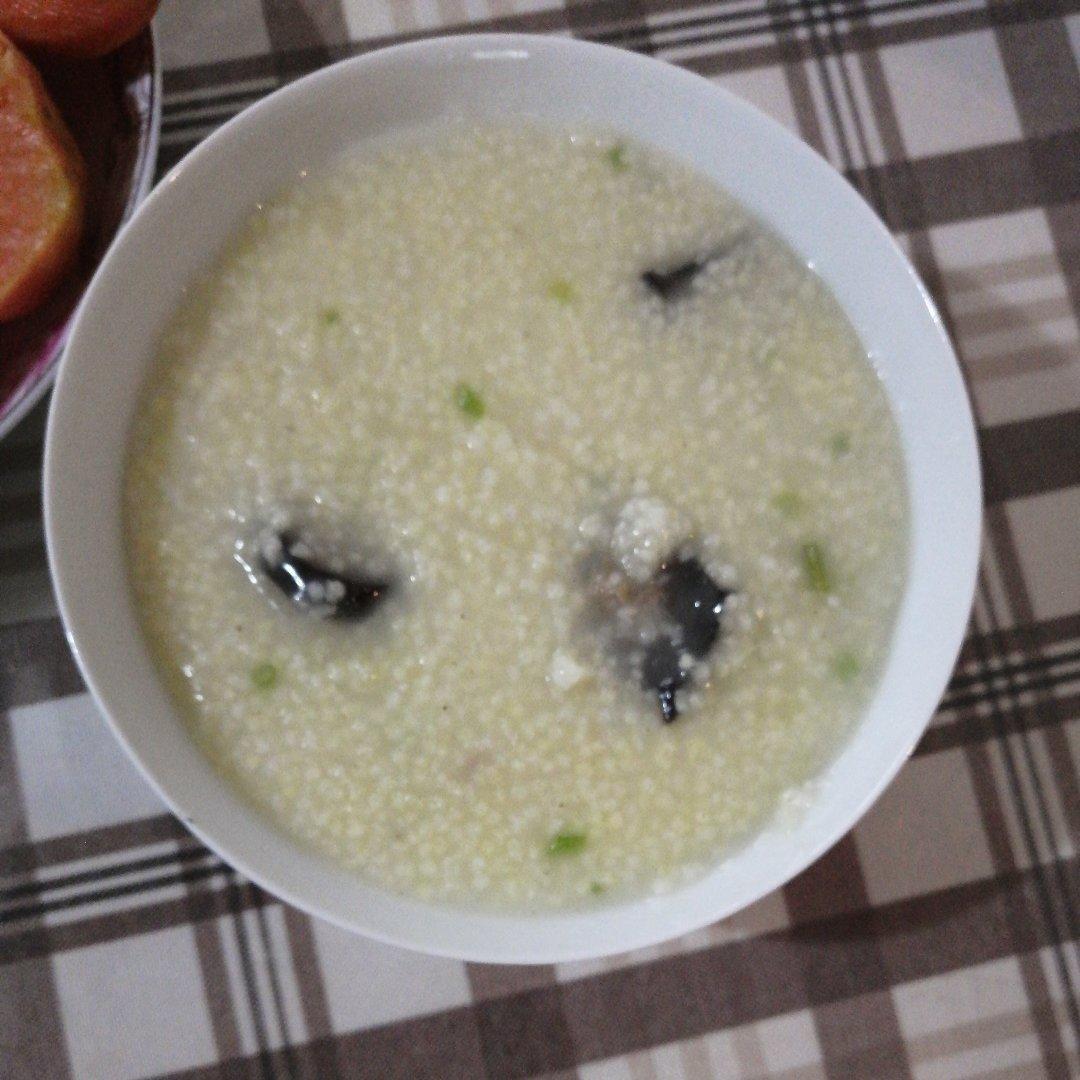 海参小米粥