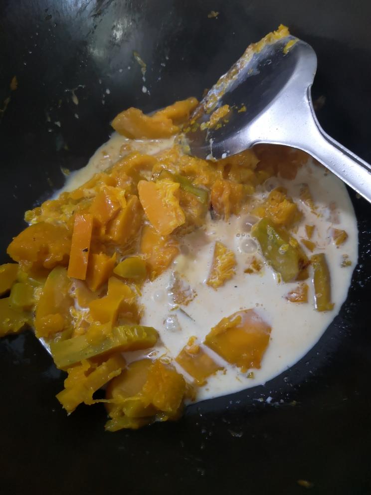 简易牛奶煮南瓜的做法