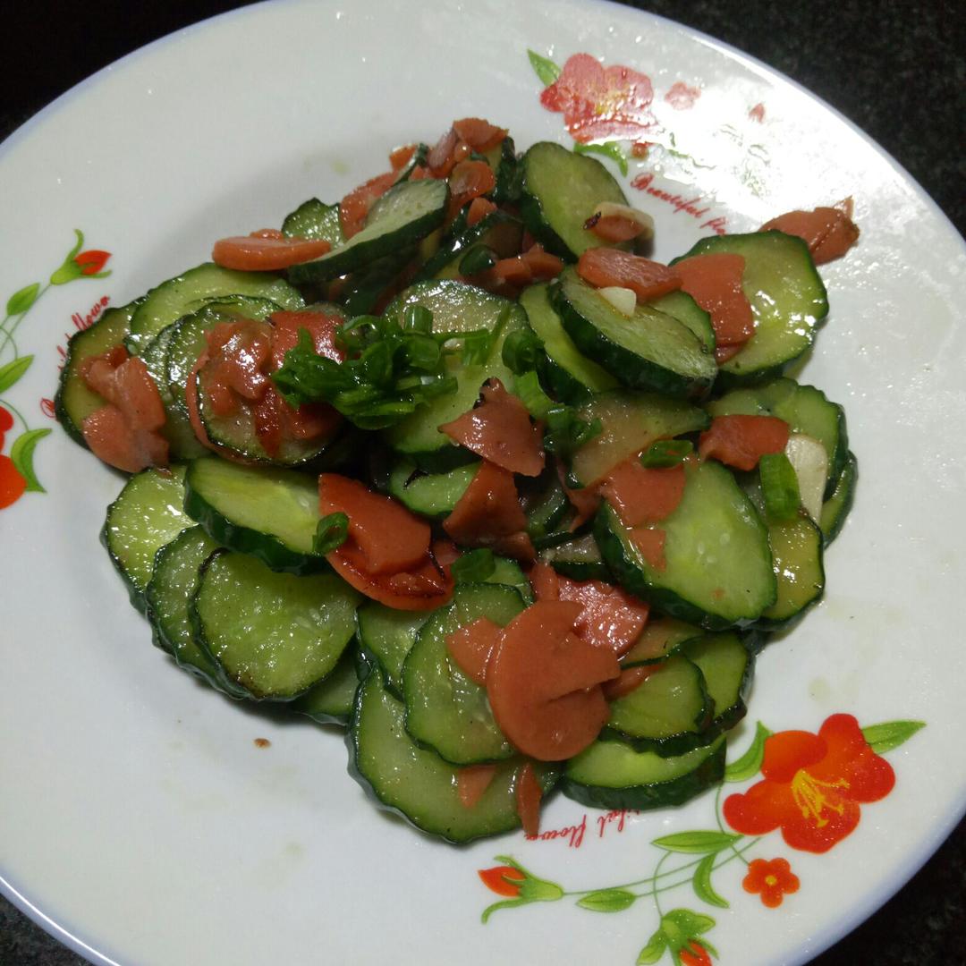 黄瓜炒火腿肠