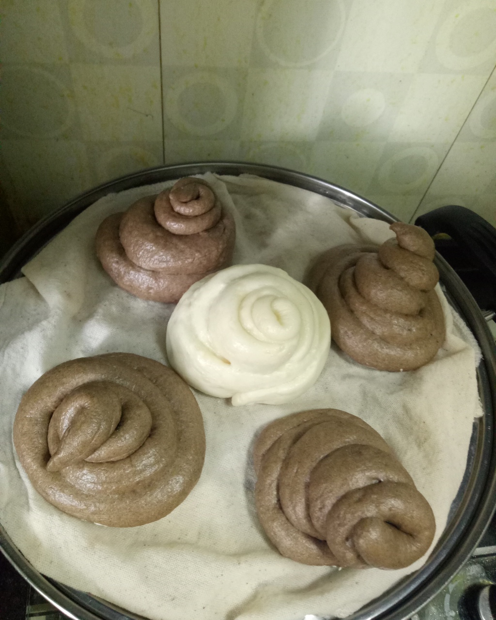 黄晓晓做的大便包子