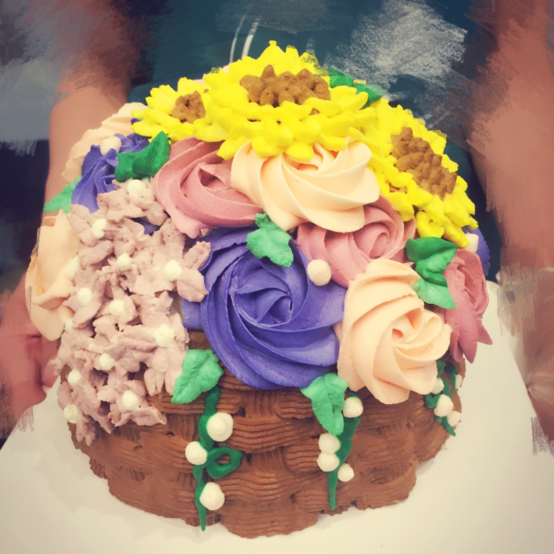 一看就会的奶油'花篮'裱花～