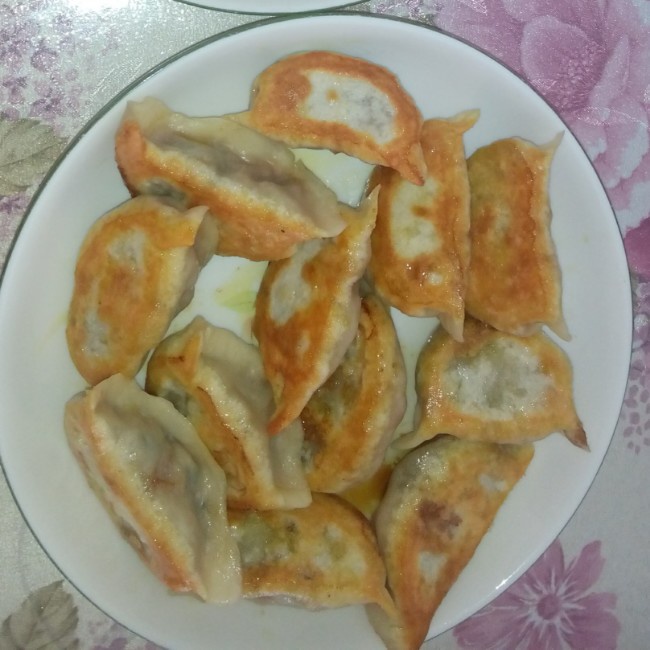 锅贴饺子