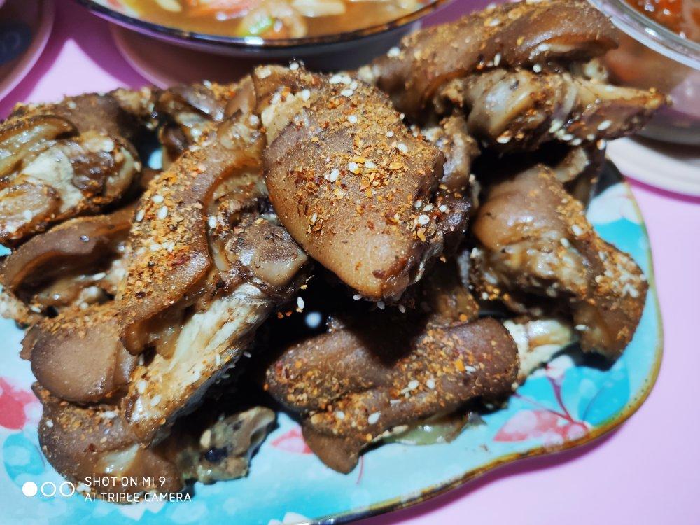 香酥烤猪蹄