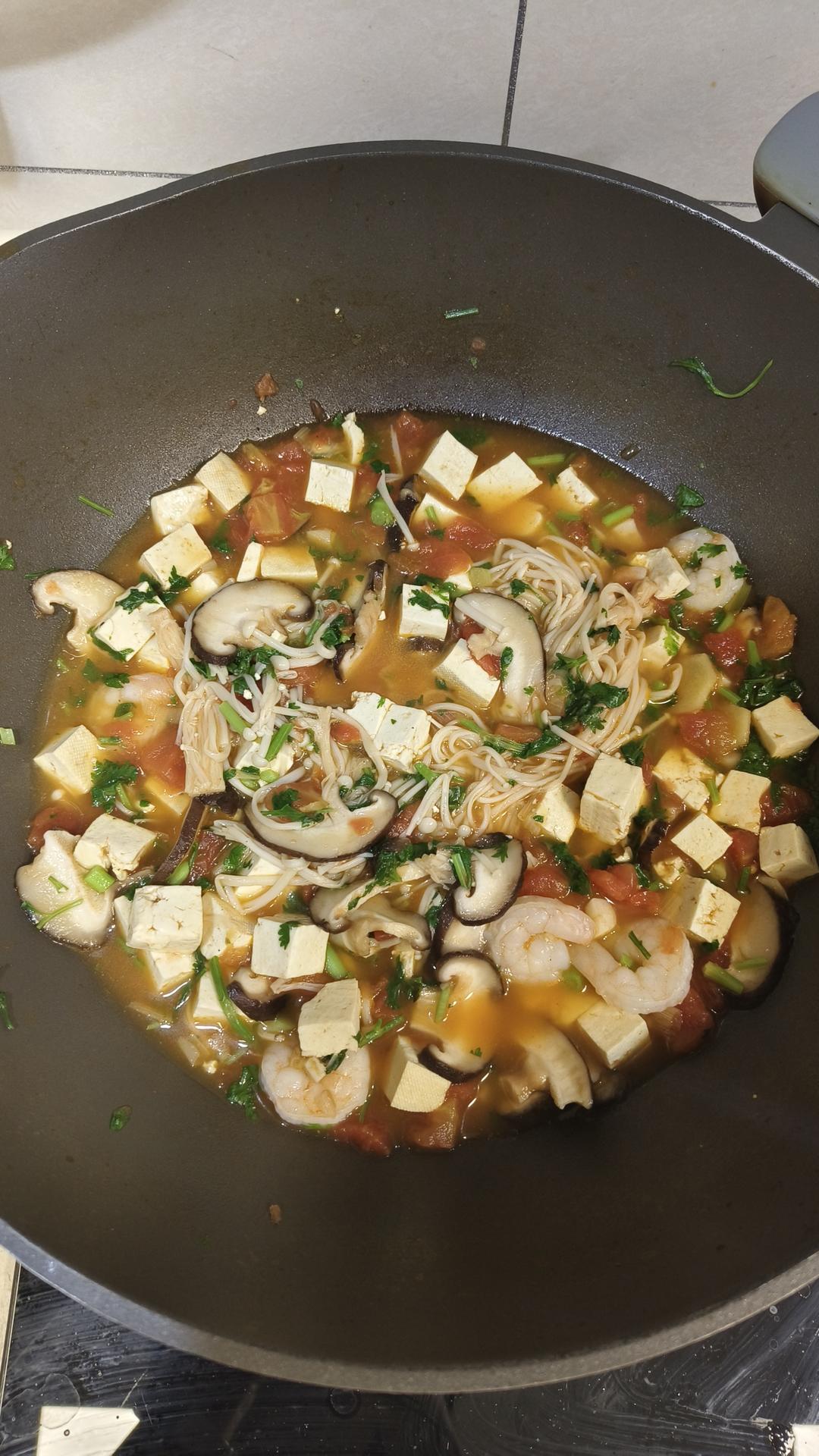 番茄豆腐三鲜汤