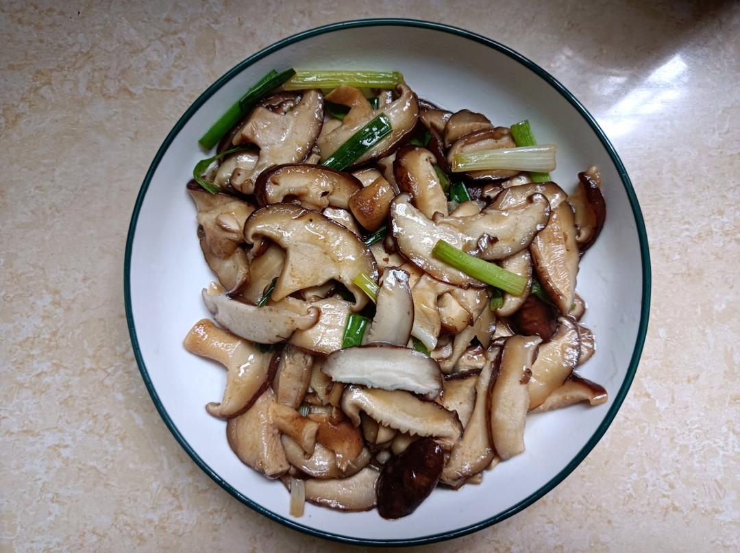 香菇这样炒比肉都好吃😋素炒香菇