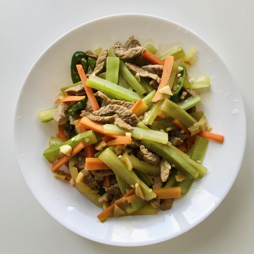 莴笋炒牛肉