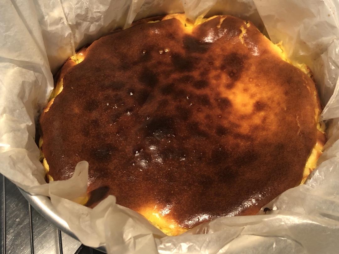 巴斯克式烤芝士蛋糕[超简单][搬运]