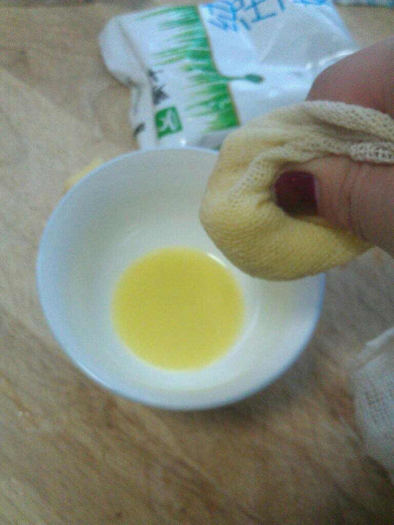 5分钟搞定的姜撞奶的做法 步骤1