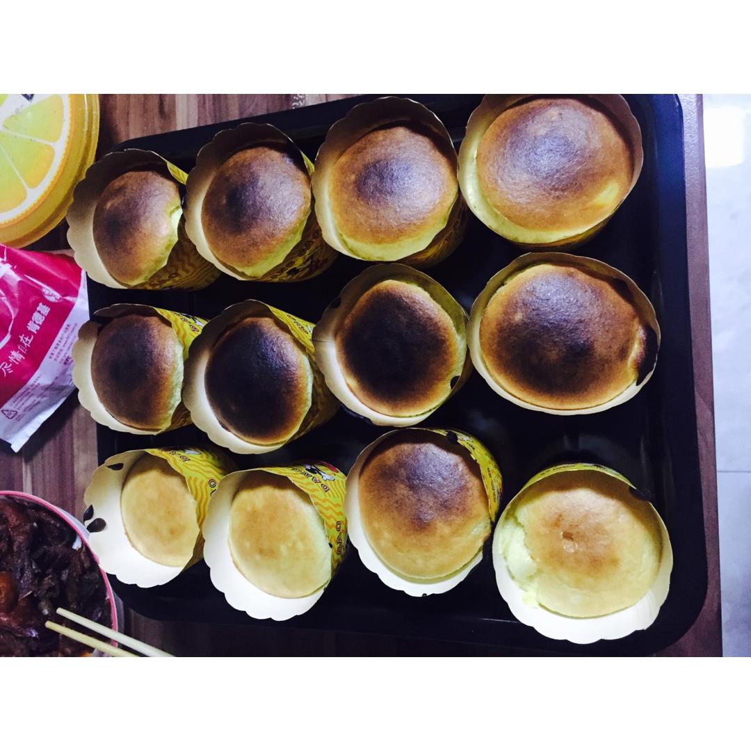 原味戚风纸杯蛋糕（烤箱做纸杯蛋糕）